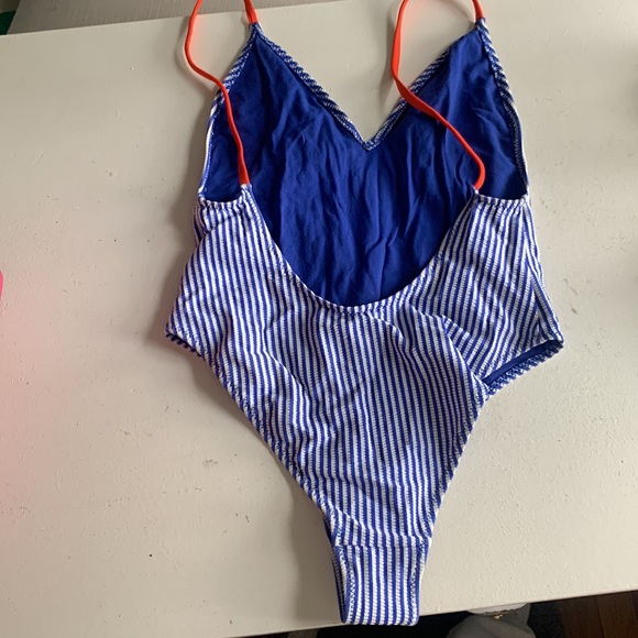 Zara bathing suit - Picture 3 of 3